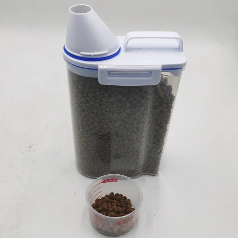 1.5kg/2kg Dog Cat Food Pail Plastic Storage Tank with Measuring Cup Container Moisture-proof Sealed Jar Pet Supplies Accessories